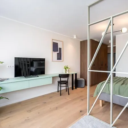 Superb - Skyline Apartment *
