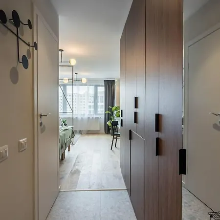 Superb - Skyline Apartment