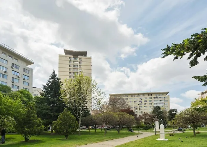 Superb - Skyline Apartmán *